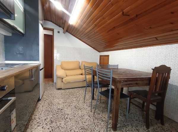 Quarto Casal Suite com Contrato Corroios