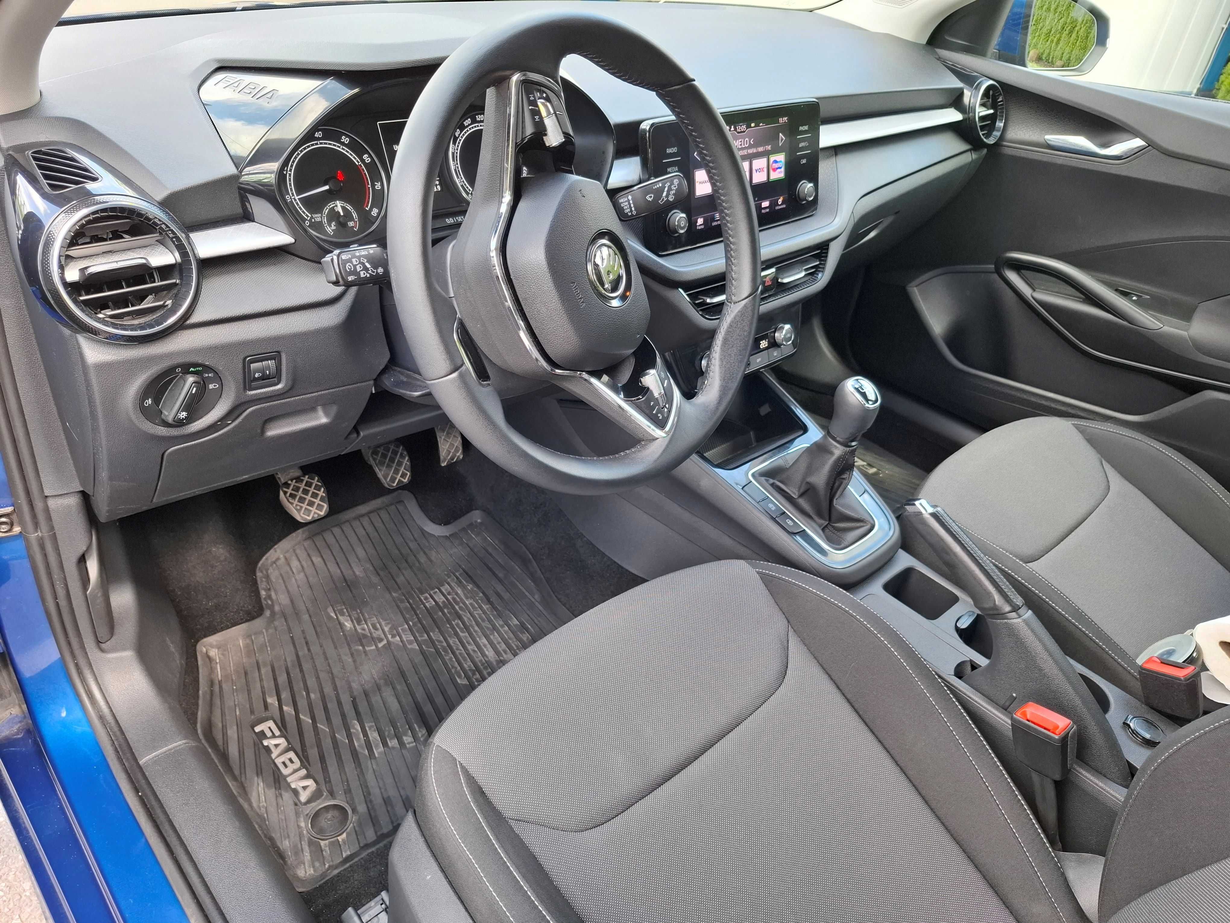 Wynajem wypożyczalnia pojazdów aut Škoda Fabia IV 2023r