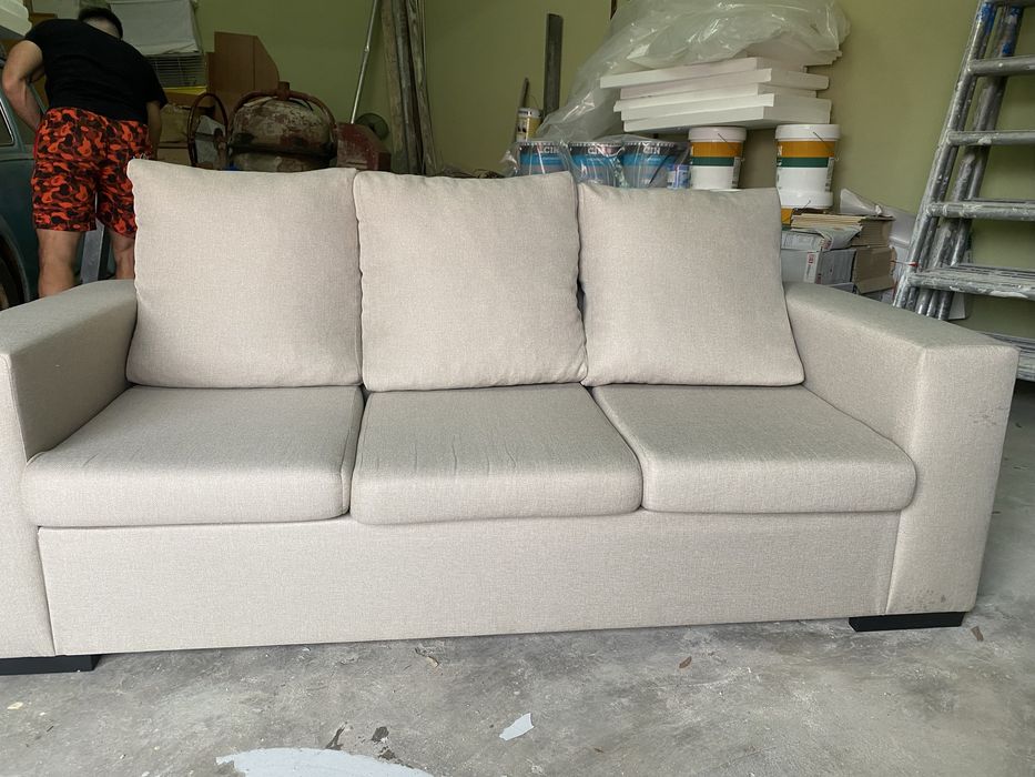 Sofa 3 lugares cor beje