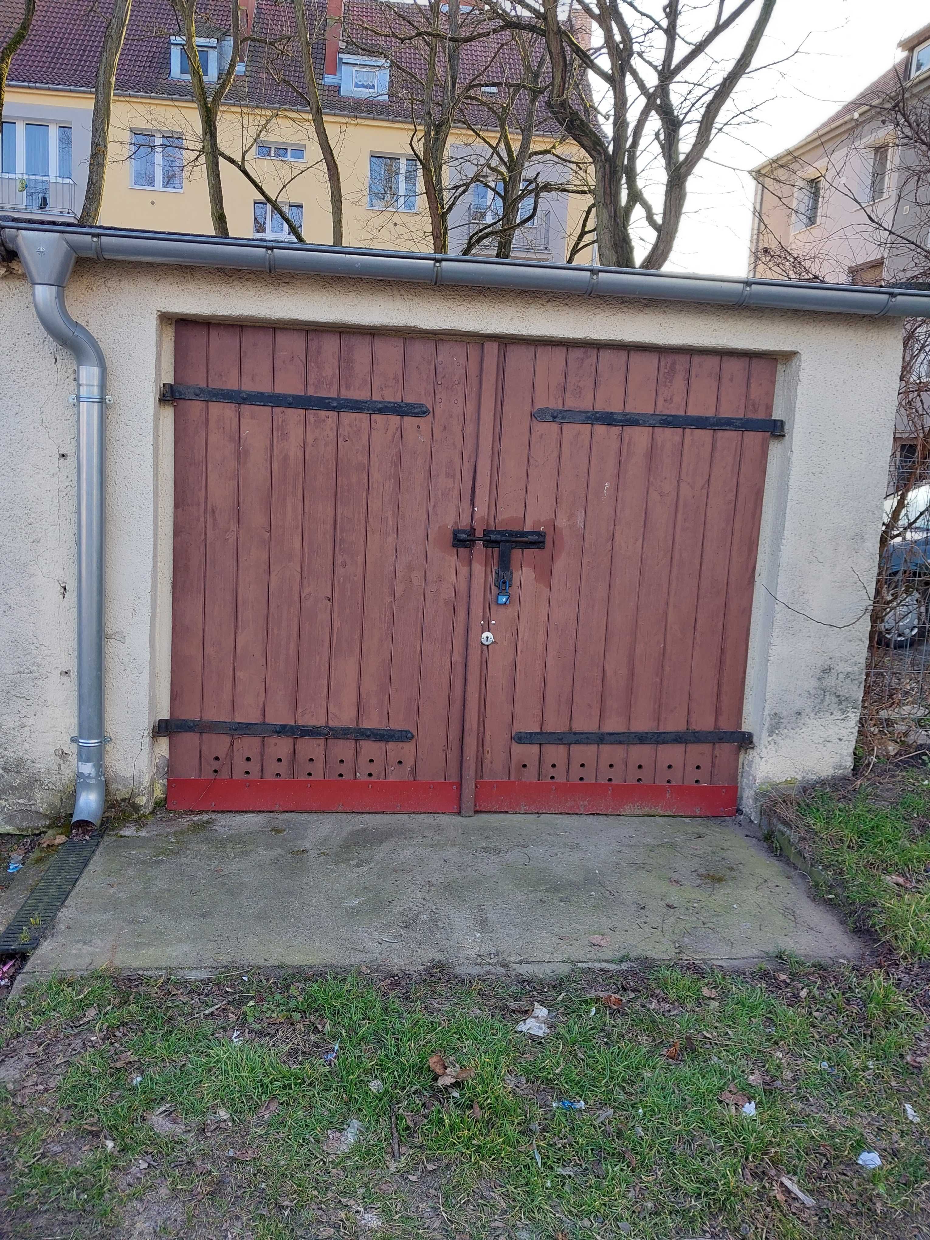 Garaż oś. Piaski 21 m.
