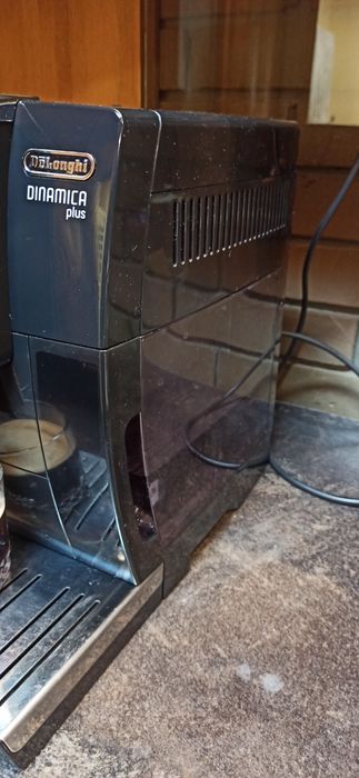 Кавоварка Delonghi Dinamica Plus Connect