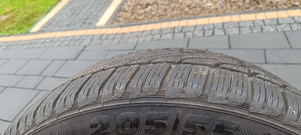 Opony zimowe 205/55 16R