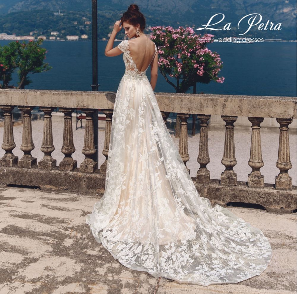 Весільна сукня La Petra