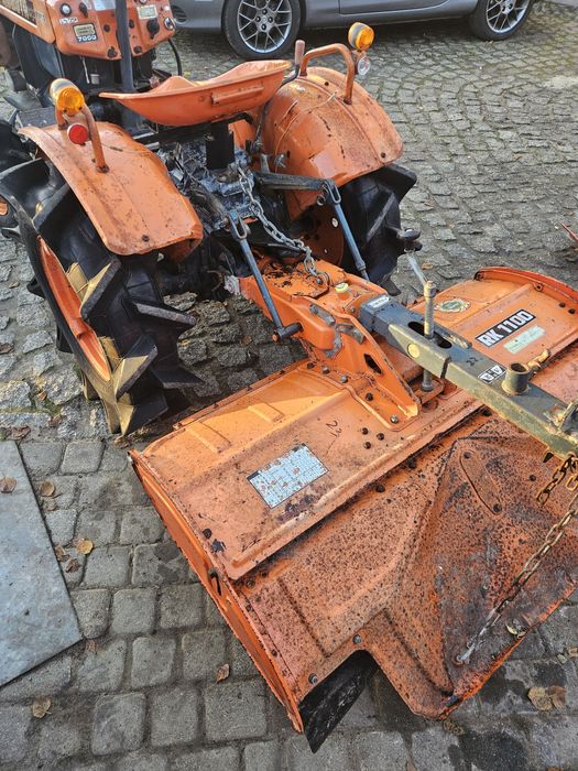 Kubota B7000 4x4 z glebogryzarką mini traktorek japoński yanmar iseki