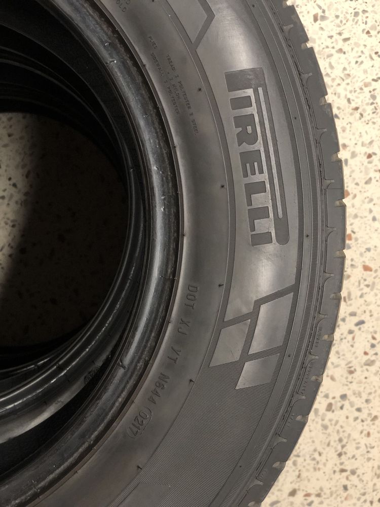 Opon letnie Pirelli Carrier 205/70/R15C Bus Kamper