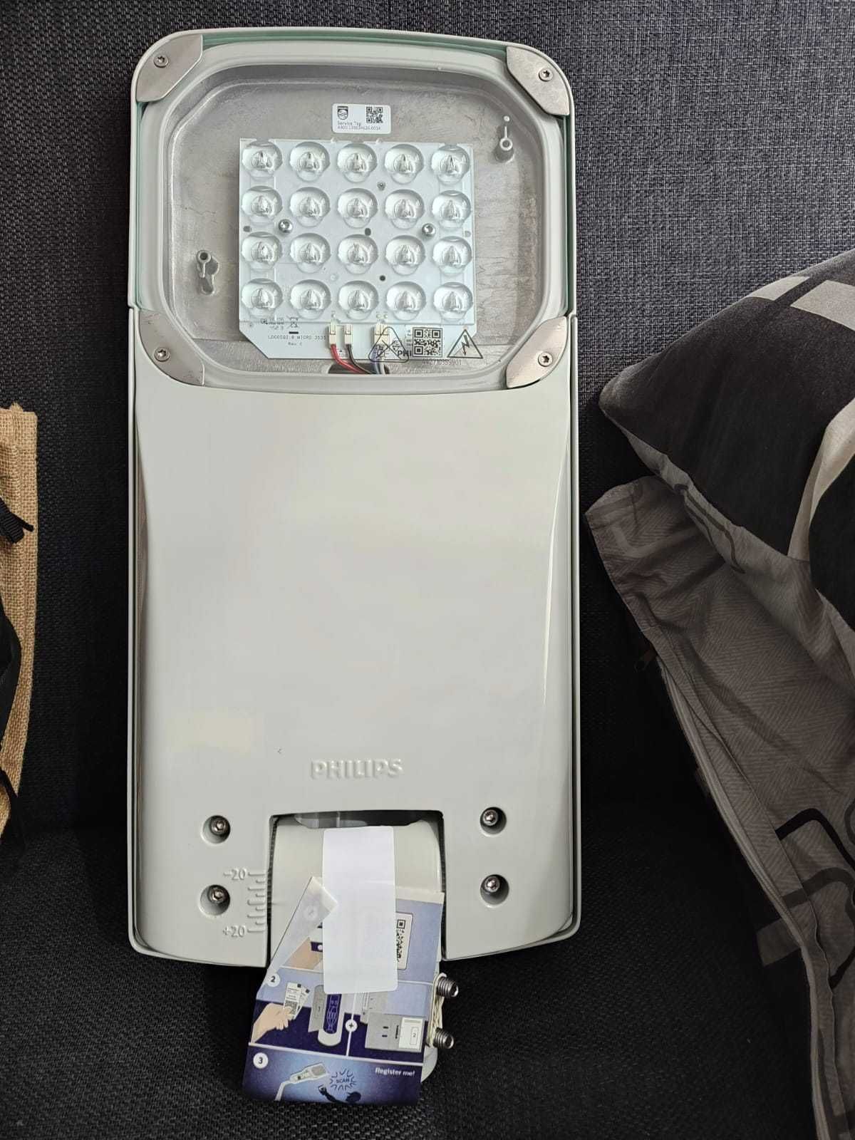 Lampa uliczna Philips lighting, nowa, 5 szt.