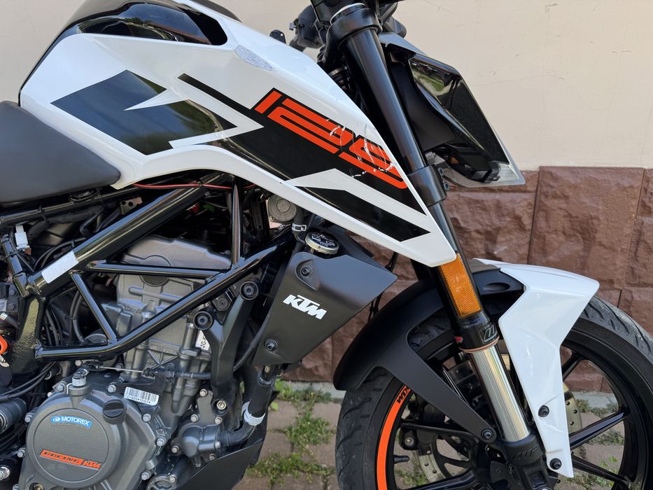 KTM DUKE 125 ABS 10/2020r kat b/A1