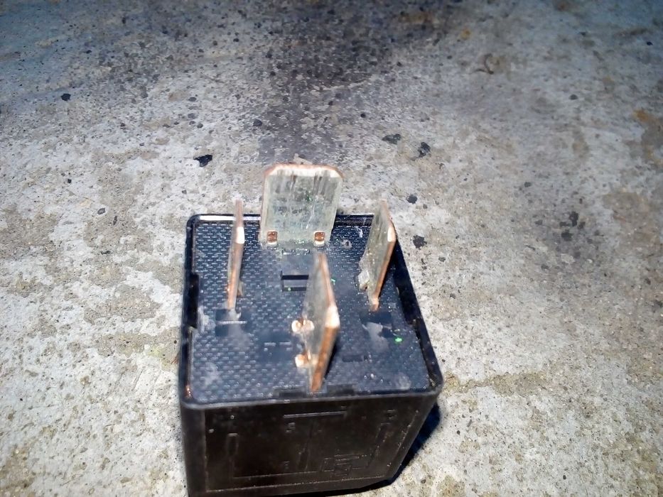 Реле свічок накала 93BG 14N089 C1B 12V 70A 4контакти + фішка