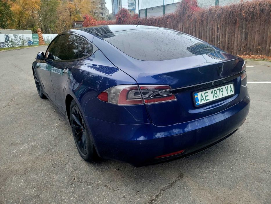 Срочно Tesla Model S 2018 fsd пневма intel