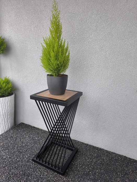 Kwietnik, półka, stojak, konsola.