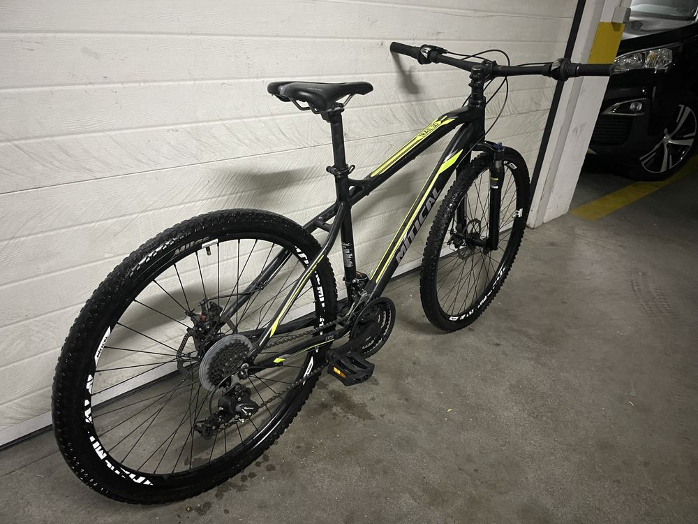Bicicleta Roda 27,5 adulto necessita pastilhas no travao da frente