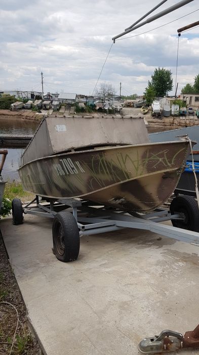 Моторний човен Прогресс 4 лодка моторная