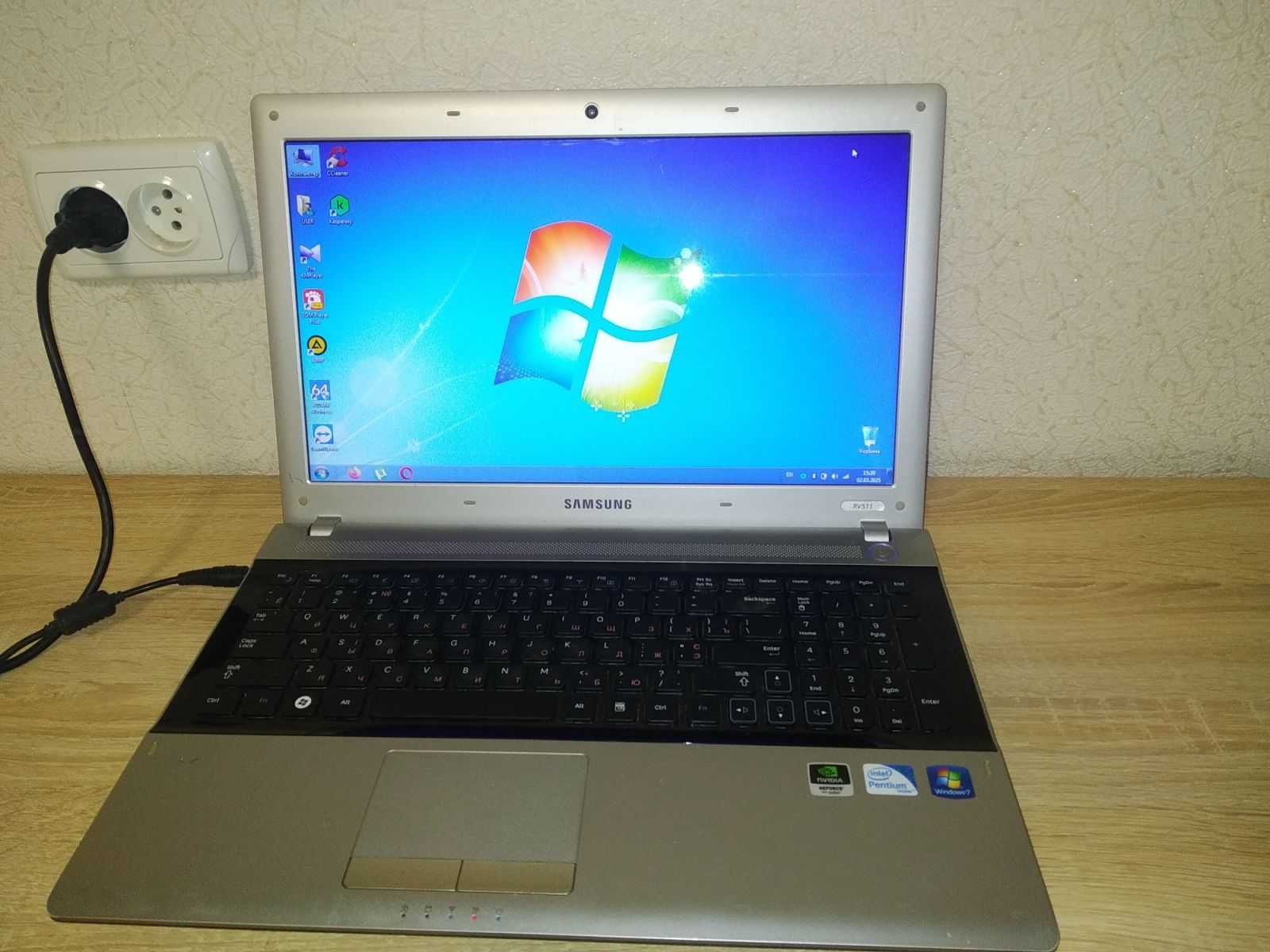 Ноутбук Samsung RV511