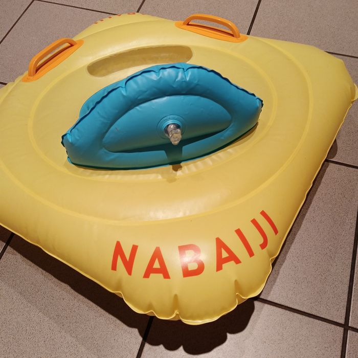 Kółko pompowane dla malucha Nabaiji  7-11 kg z siedzeniem