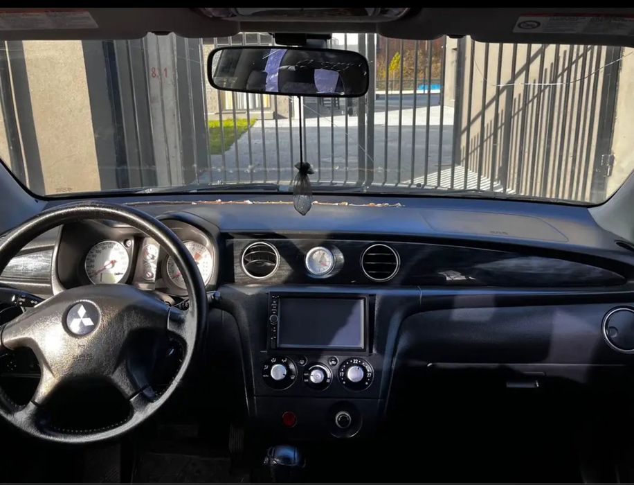 Mitsubishi outlander