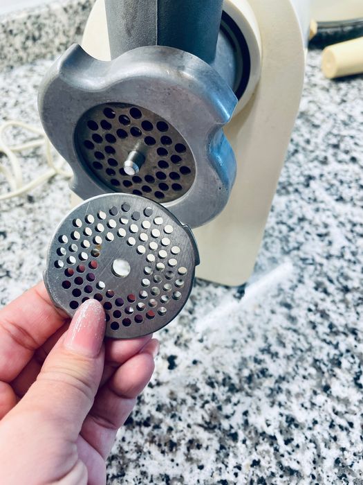 Maquina Moulinex para moer / picar carne crua e cozida