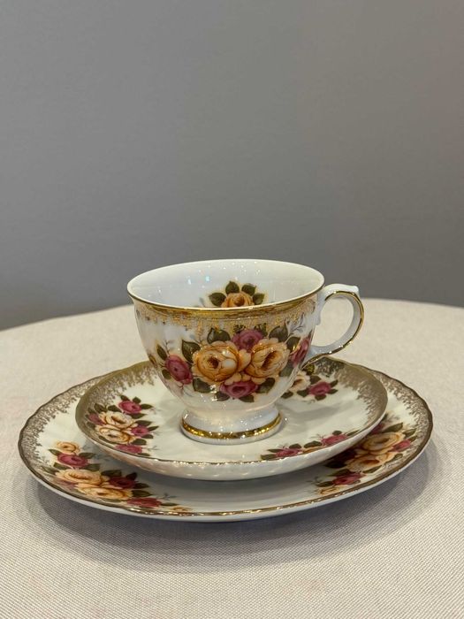 Zestaw śniadaniowy (trójka), porcelana Winterling Bavaria.