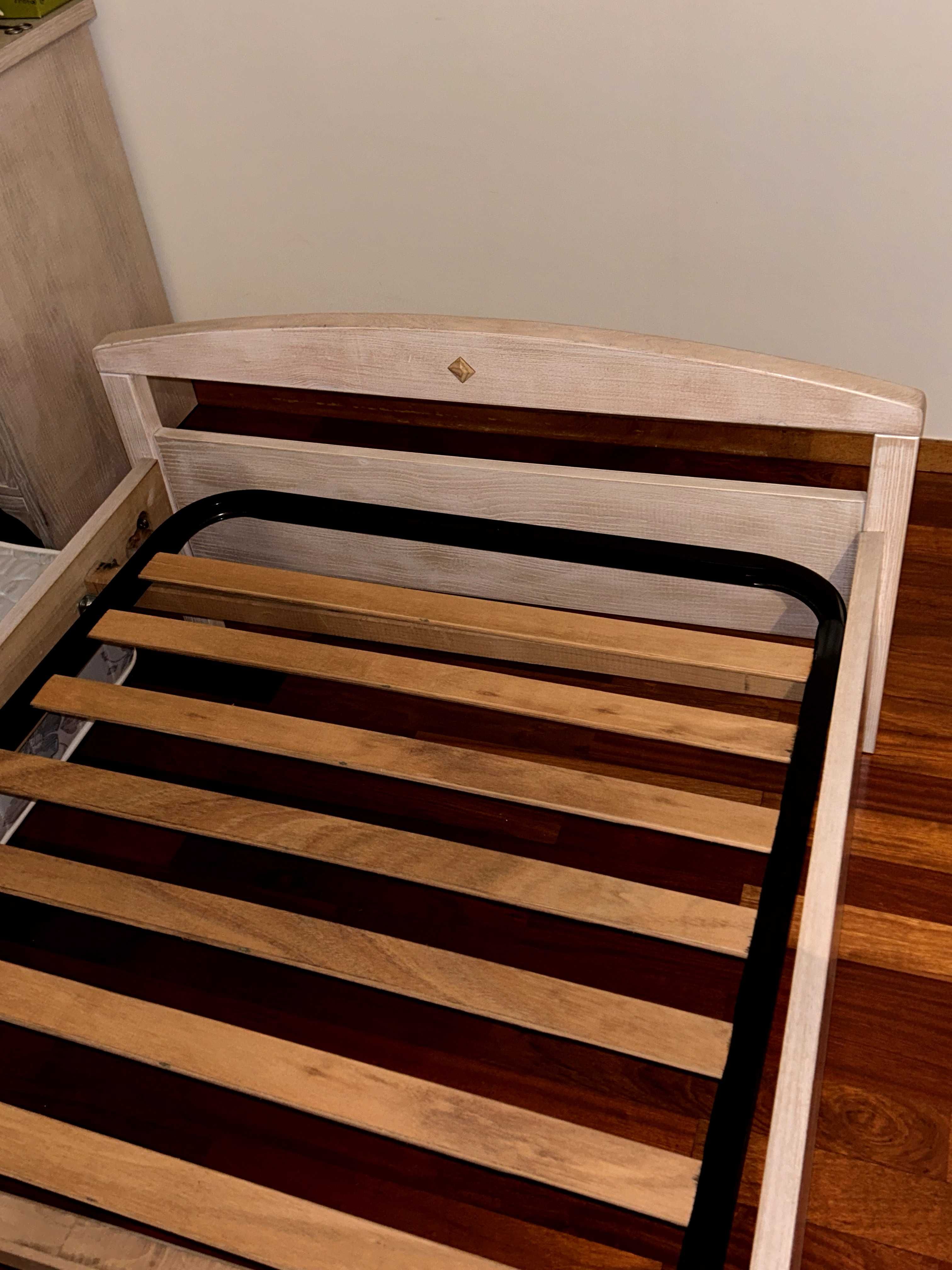 cama de solteiro