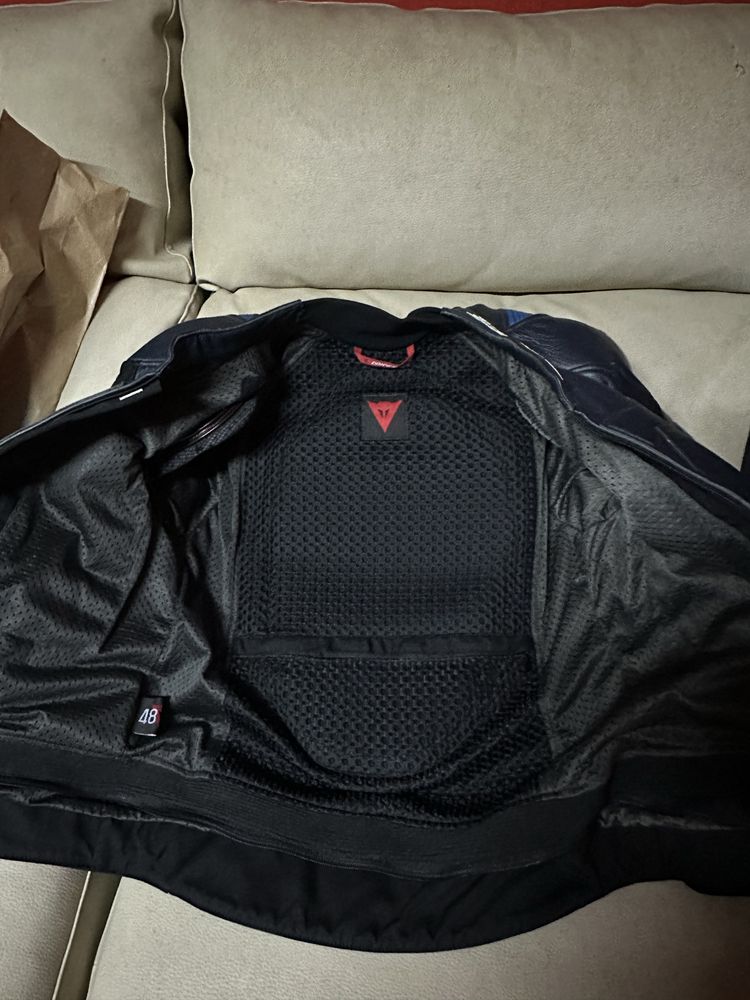 Casaco mota dainese tamanho 48 pele