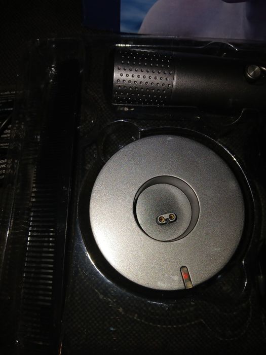 Новая машинка для стрижки в упаковке Magio в комплекте с насадками