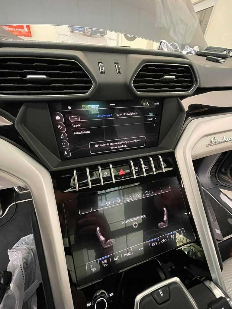 LAMBORGHINI URUS polskie menu lektor mapa USA na EU