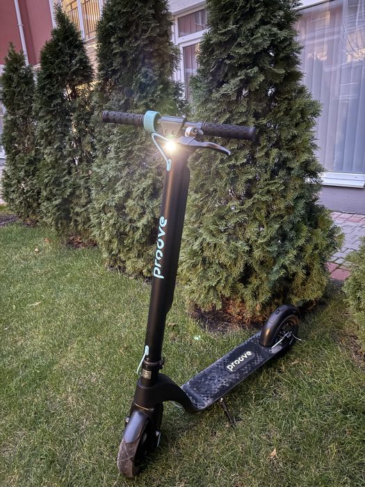 Продам Електросамокат Proove