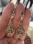 Золотые серьги 750 пр.с якутскими бриллиантами