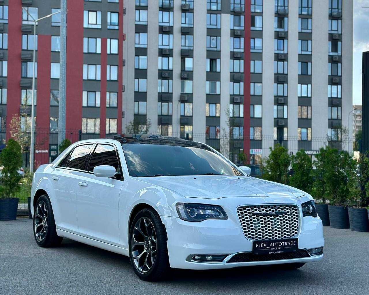 Продаж Chrysler c300S
