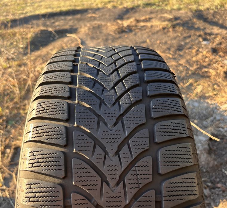 Зимові шини пара 215/55 r16 Dunlop