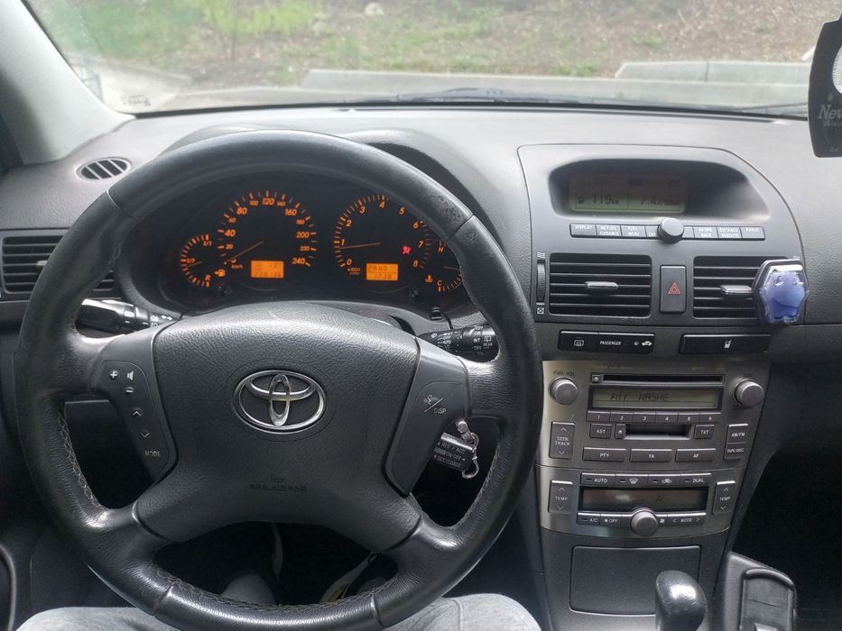 Тойота Авенсіс універсал 4800$