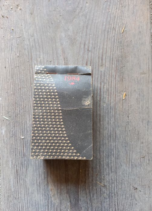 Kalendarz zdzierak 1984 - kompletny