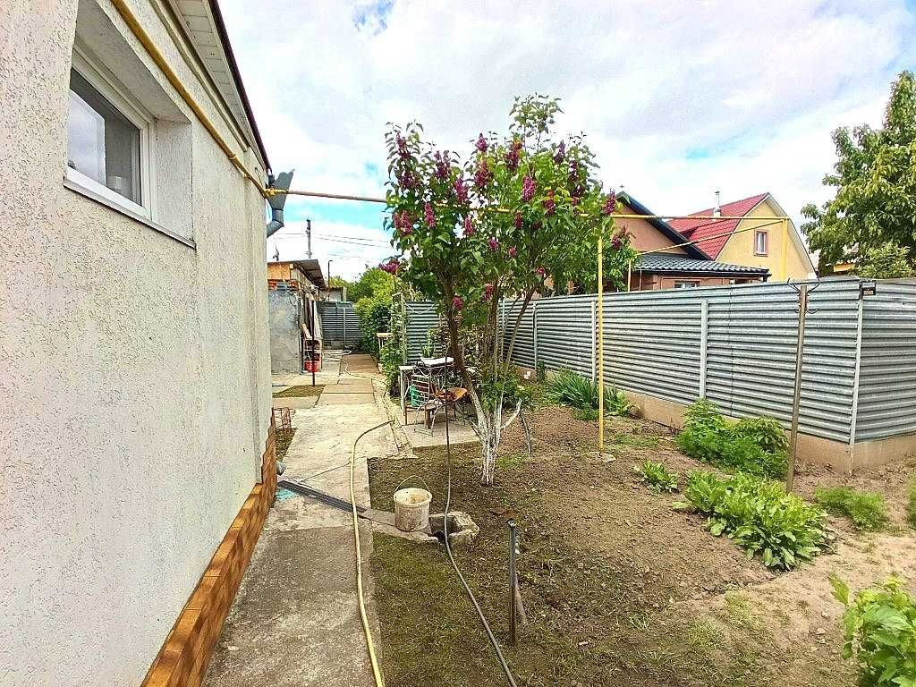 Продам жилий будинок в центрі Макарова.