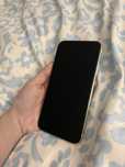 iPhone 11, 128 GB — świetny stan + 14 etui!