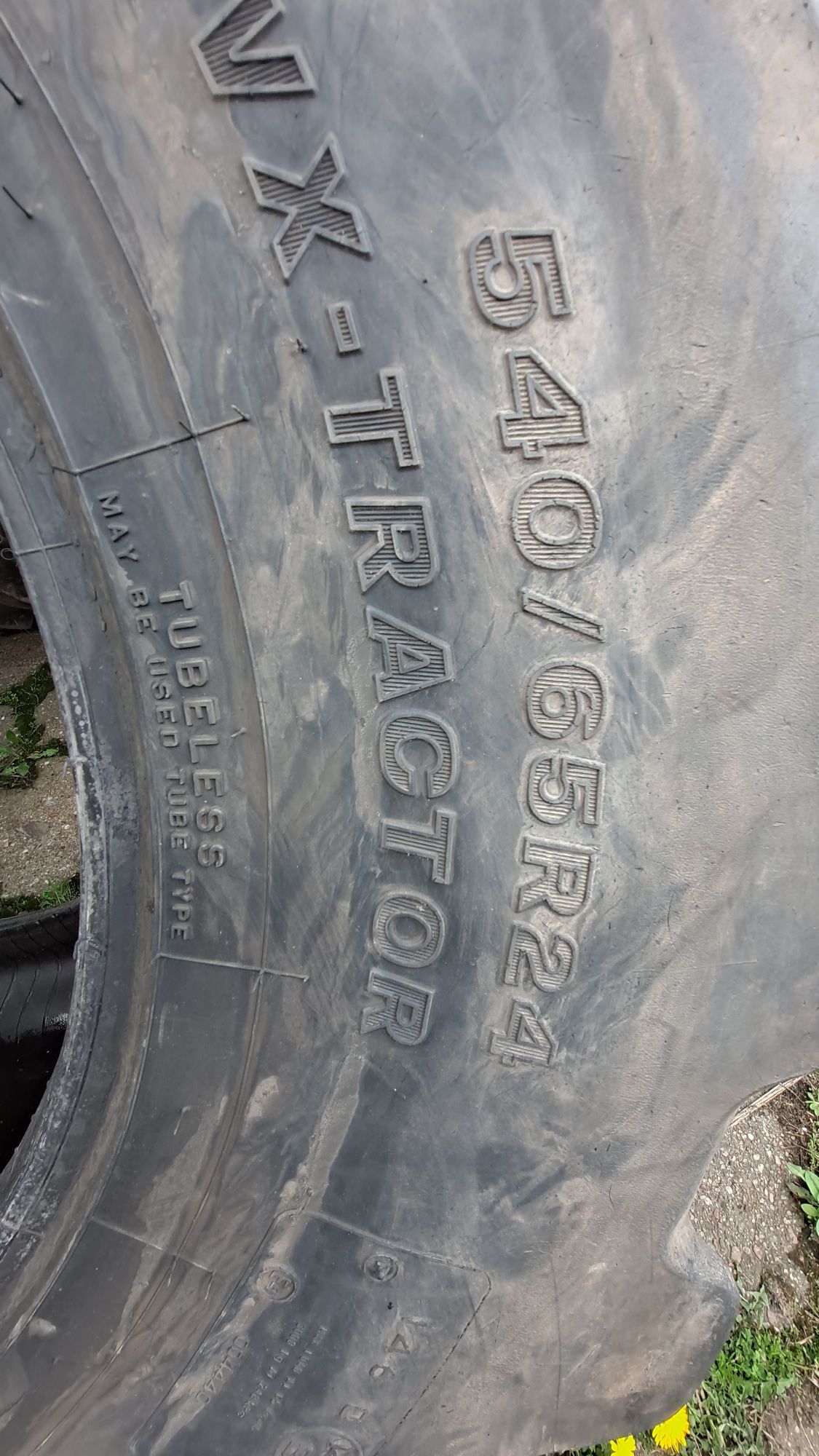Bez napraw 540/65R24 Bridgestone