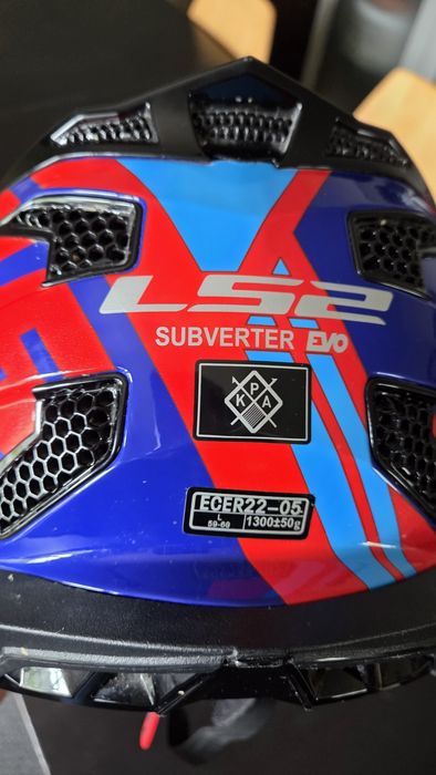 Capacete LS2 Subverter Evo