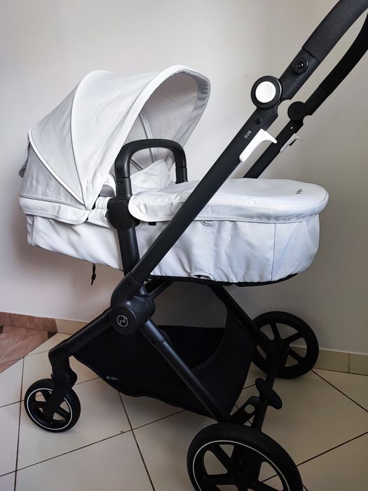 Cybex Eos Basic 2w1 Wózek Głęboko-Spacerowy Lava Grey
Lava Grey