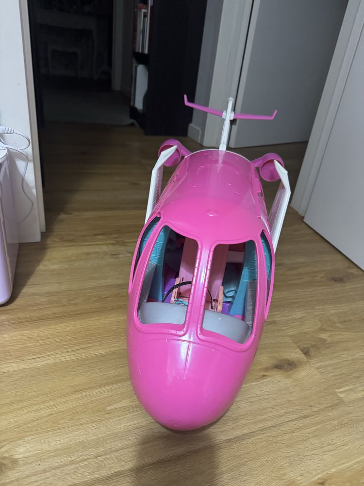 Aviao da Barbie com acessorios