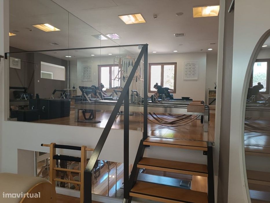 Arrendamento de Espaço comercial na Av. Visconde Valmor