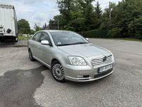 Toyota avensis 2.0 benzyna hak klima stan bdb !