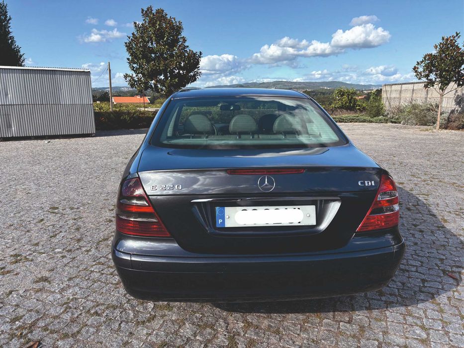 Mercedes-Benz E 220 CDI Classic