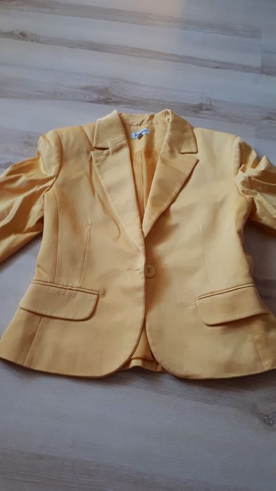 Żakiet damski krótki 36