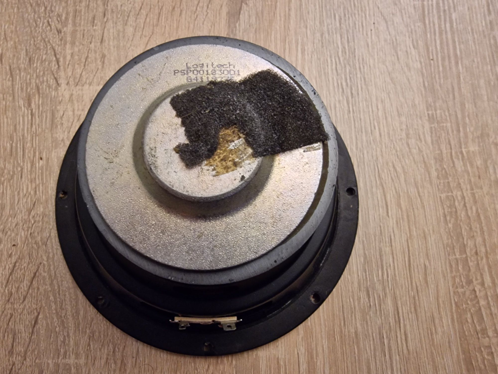 Głośnik niskotonowy logitech g560 refurbished(odnowiony)