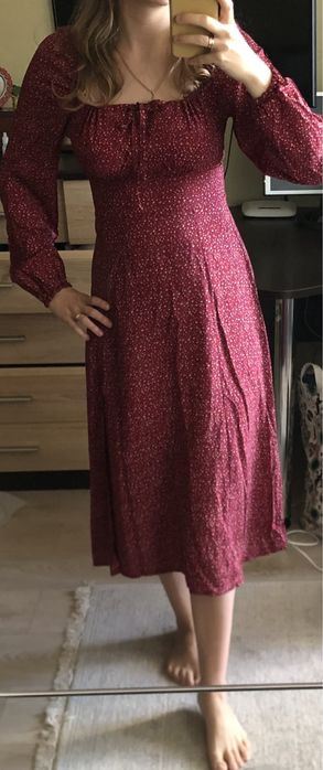 Сукня міді з розрізом