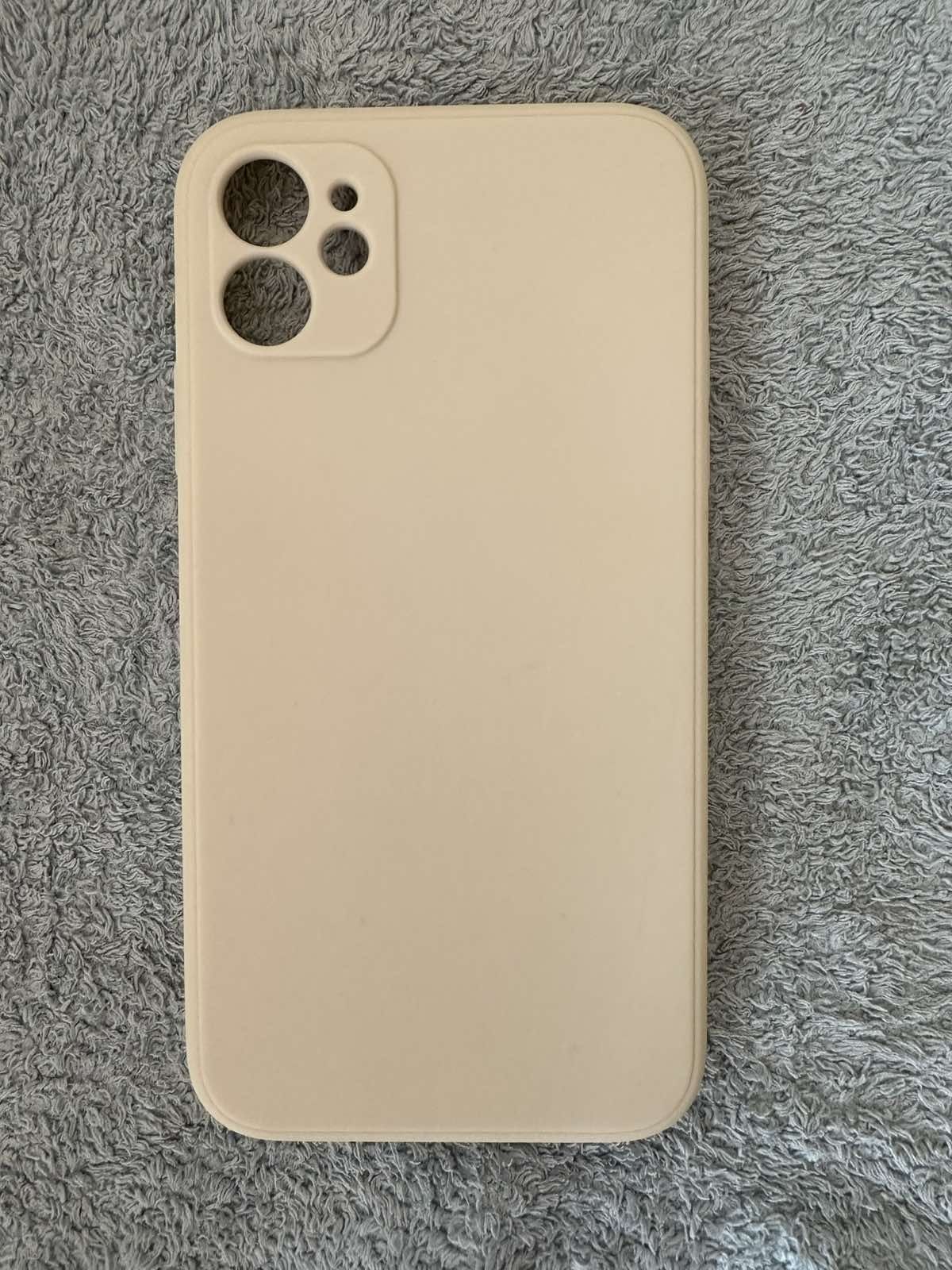 Чехол на IPhone 11 несколько штук