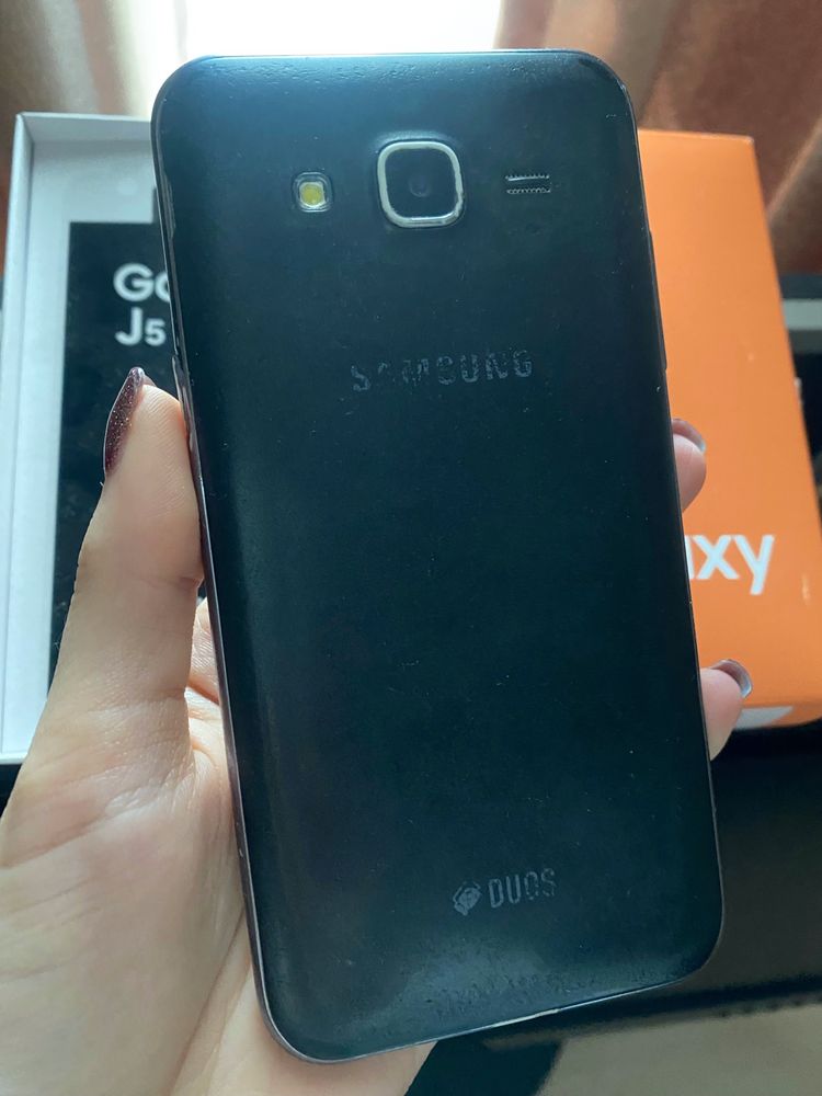 Самсунг Samsung Galaxy J5 на 2 симки