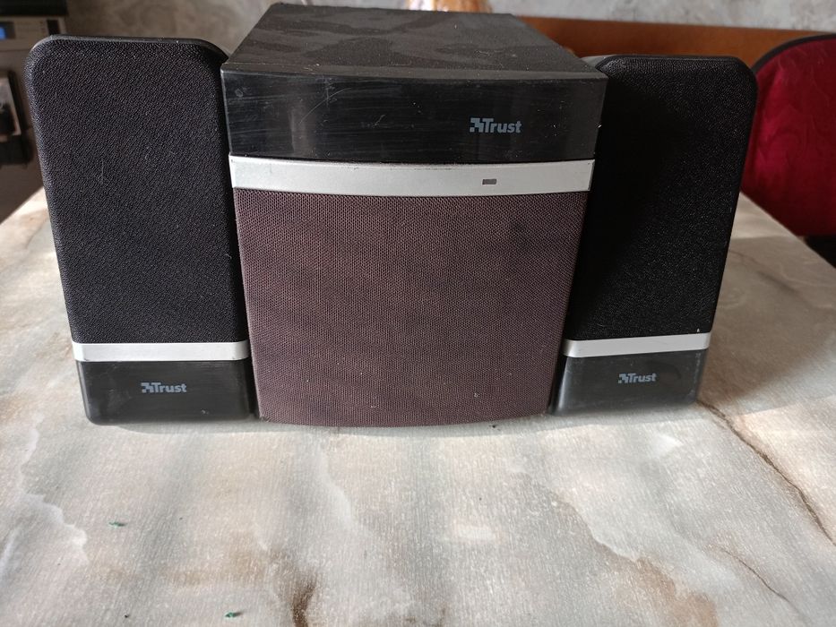 Продам музыкальный центр Trust