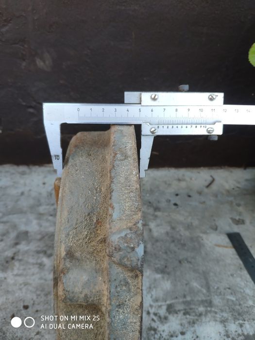 Фланець електро двигуна.Кришка двигуна