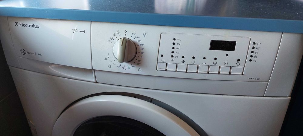Pralka Elektrolux EWF 840