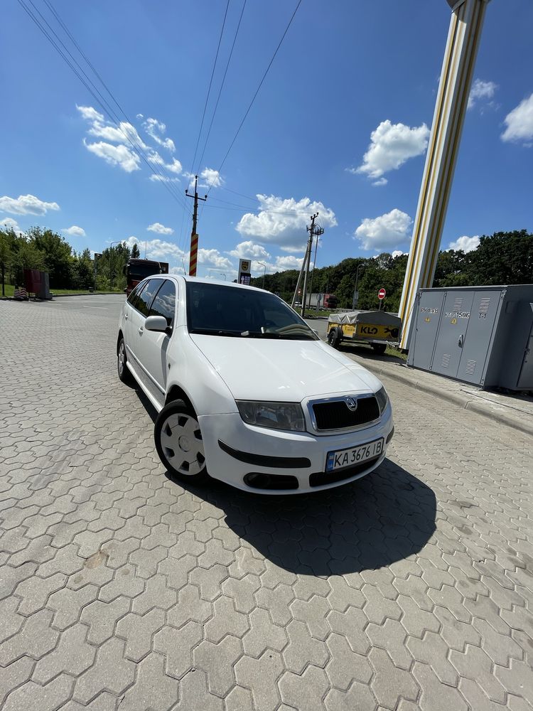Продам шкоду фабію в унверсалі 1.4
