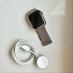 Złoty Apple Watch 8 GPS 41mm + bransoleta mediolańska - idealny stan